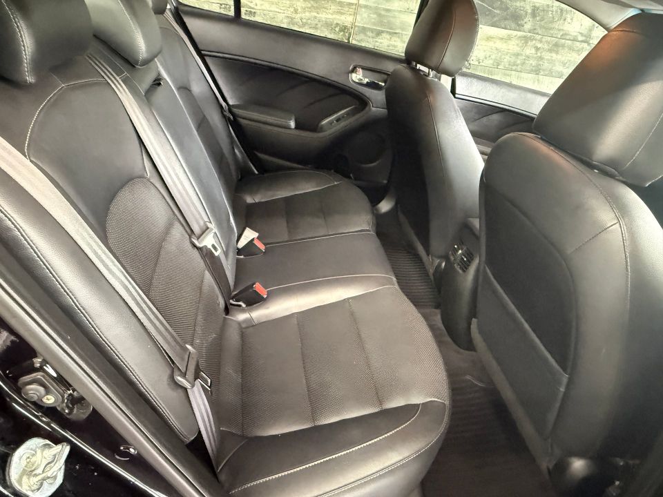 Kia Forte 2018 - Image 22