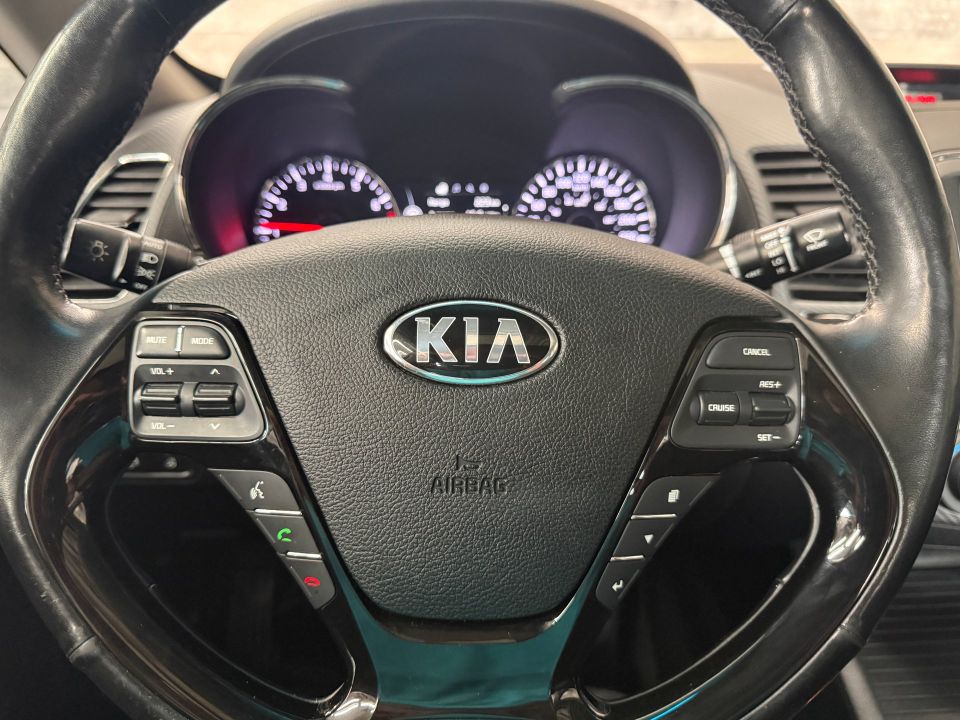Kia Forte 2018 - Image 11