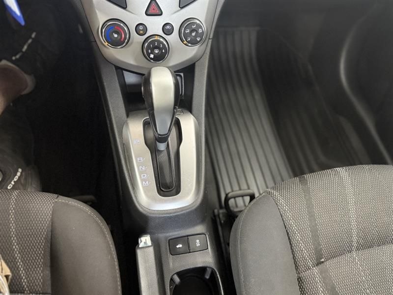 Chevrolet Sonic 2018 - Image 9