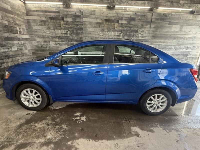 Chevrolet Sonic 2018 - Image 15