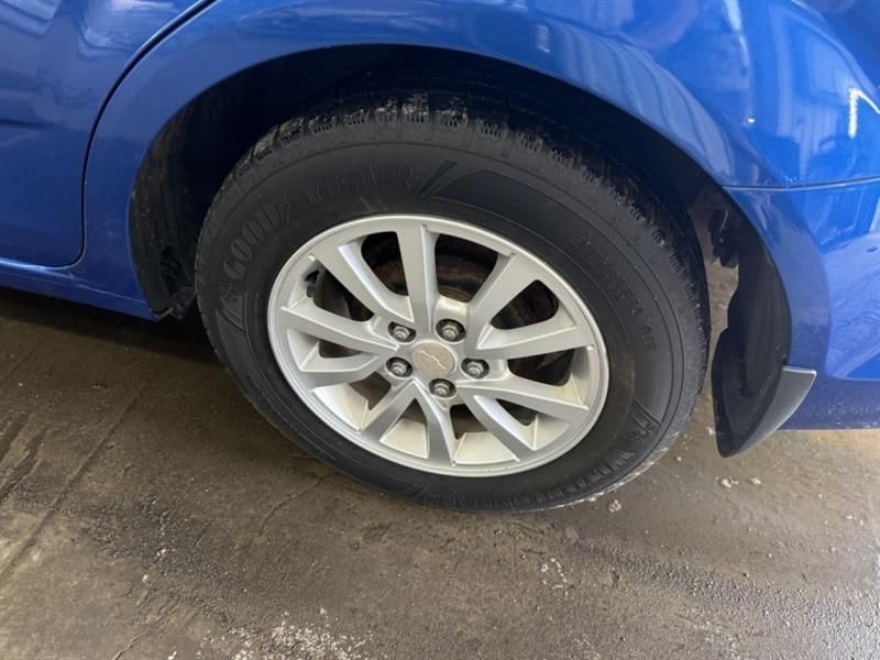Chevrolet Sonic 2018 - Image 18