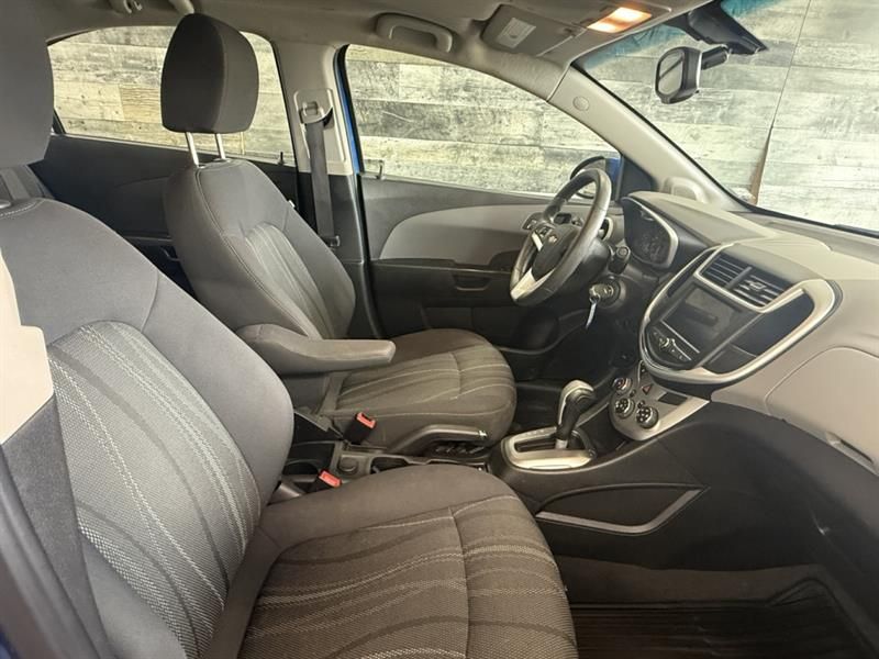 Chevrolet Sonic 2018 - Image 21