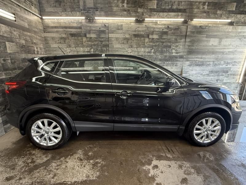 Nissan Qashqai 2023 - Image 2