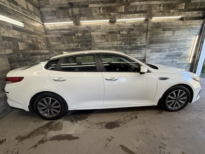 Kia Optima 2019 - Image 2