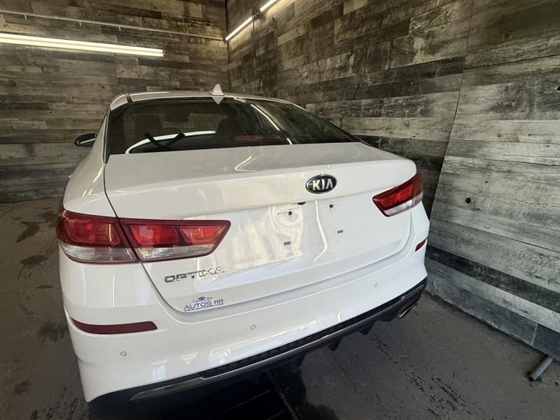 Kia Optima 2019 - Image 17