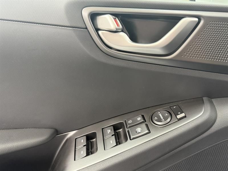 Hyundai Ioniq hybride rechargeable 2020 - Image 15