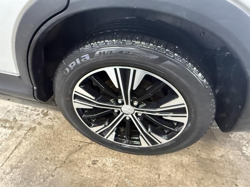 Mitsubishi Eclipse Cross 2022 - Image 16