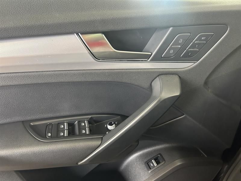 Audi Q5 2018 - Image 17