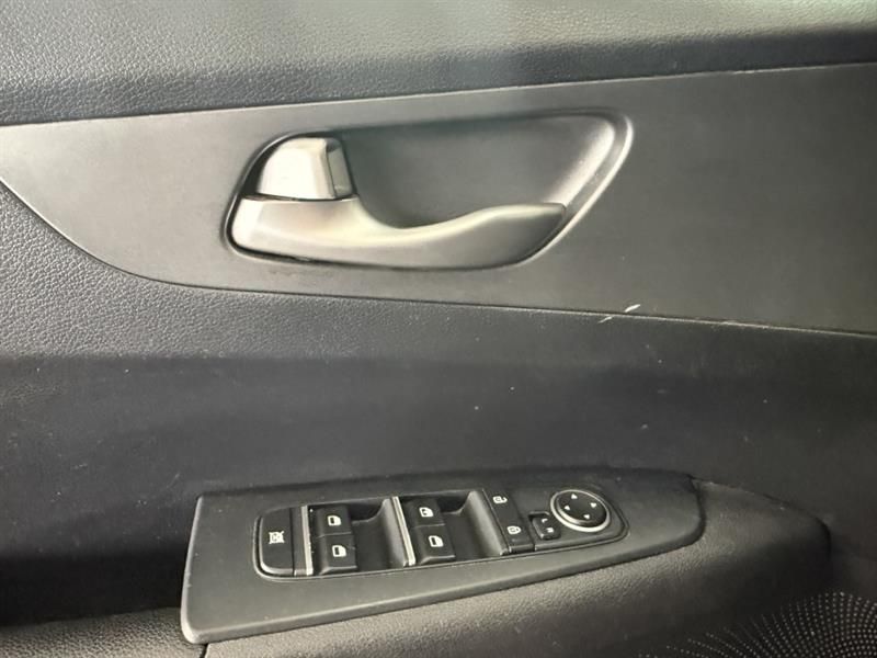 Kia Forte 2020 - Image 13