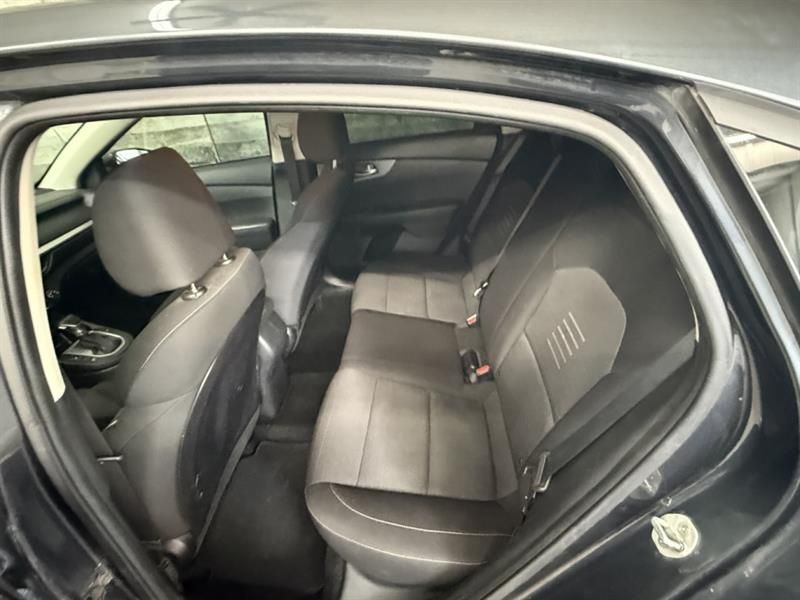 Kia Forte 2020 - Image 18