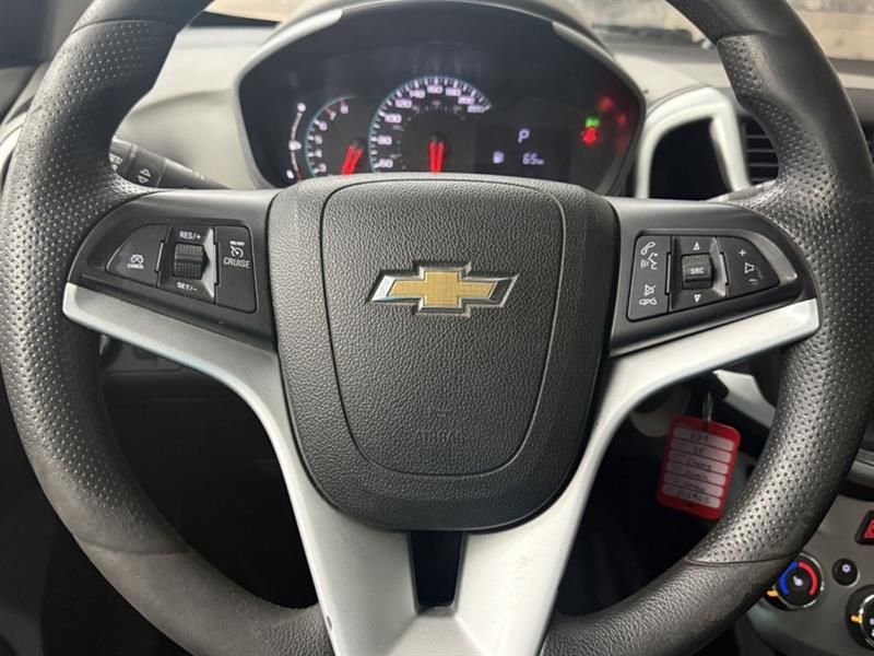 Chevrolet Sonic 2018 - Image 11