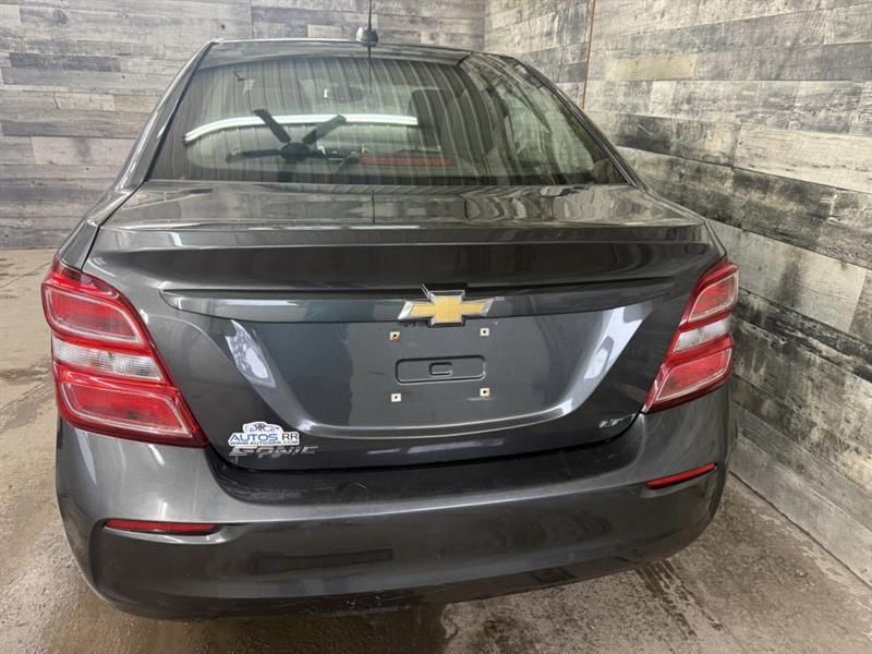 Chevrolet Sonic 2018 - Image 15