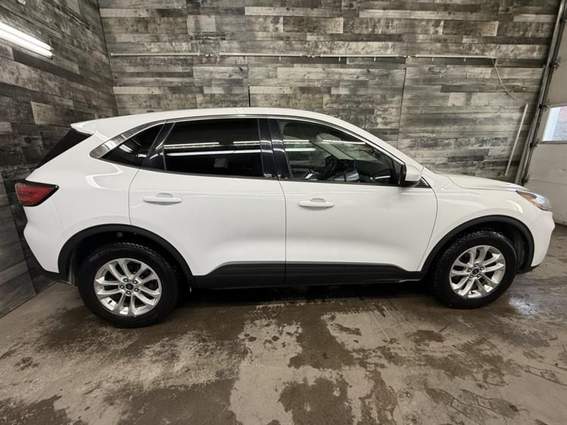 Ford Escape 2021 - Image 2