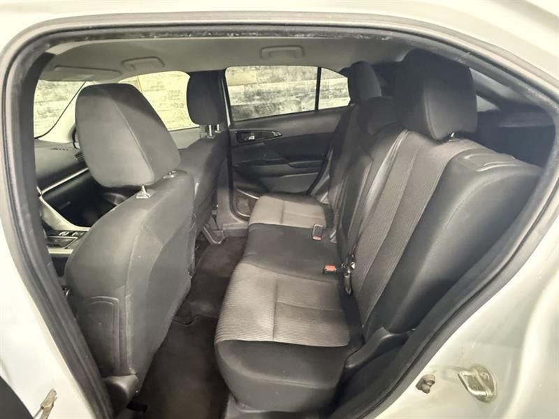 Mitsubishi Eclipse Cross 2022 - Image 17
