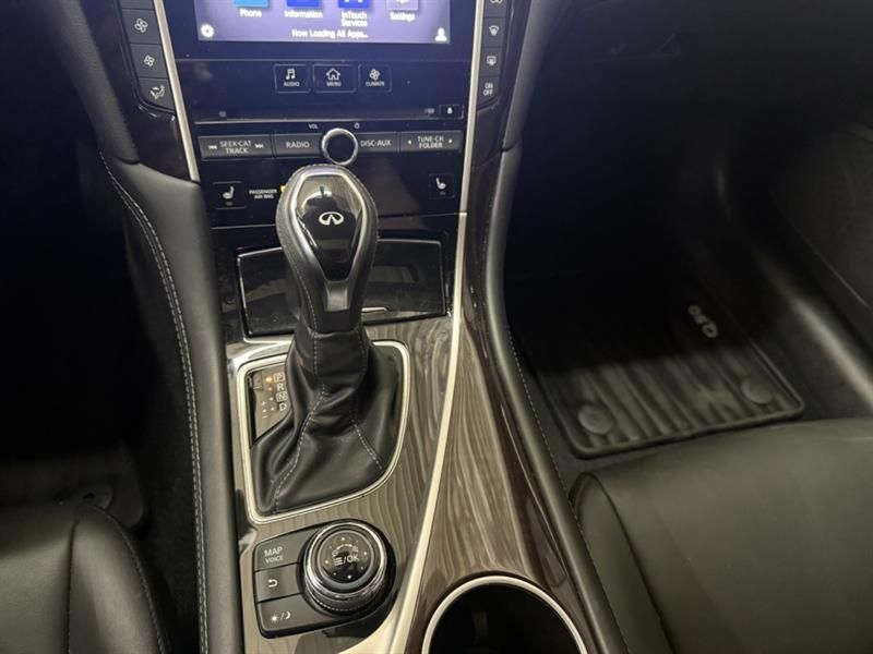 INFINITI Q50 2018 - Image 10
