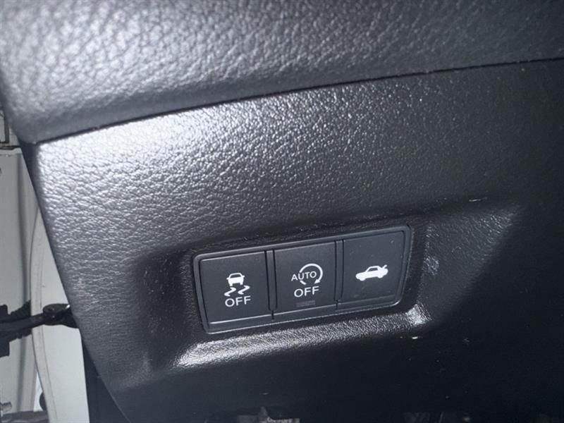 INFINITI Q50 2018 - Image 14