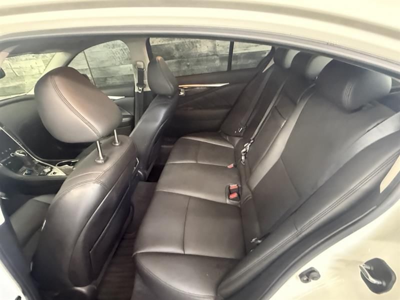 INFINITI Q50 2018 - Image 21