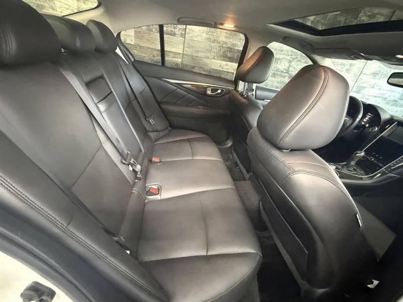 INFINITI Q50 2018 - Image 23