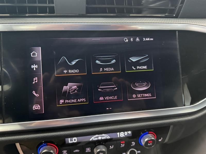 Audi Q3 2022 - Image 8