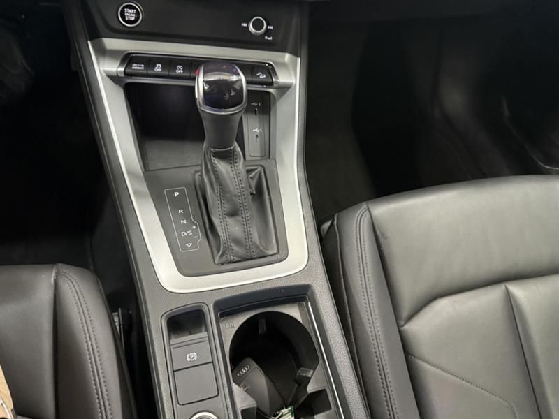 Audi Q3 2022 - Image 11
