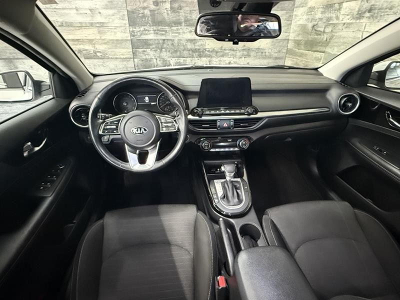 Kia Forte 2021 - Image 2