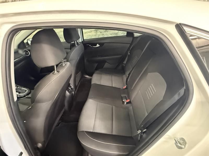 Kia Forte 2021 - Image 19