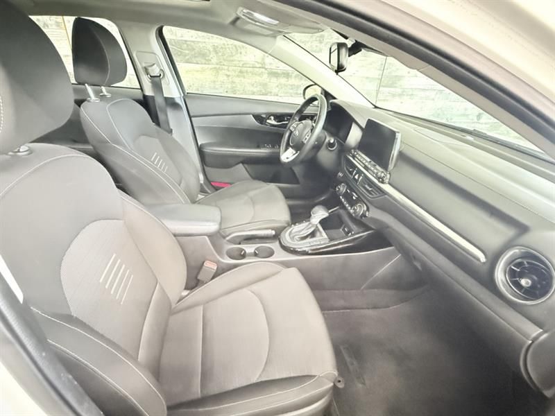 Kia Forte 2021 - Image 23