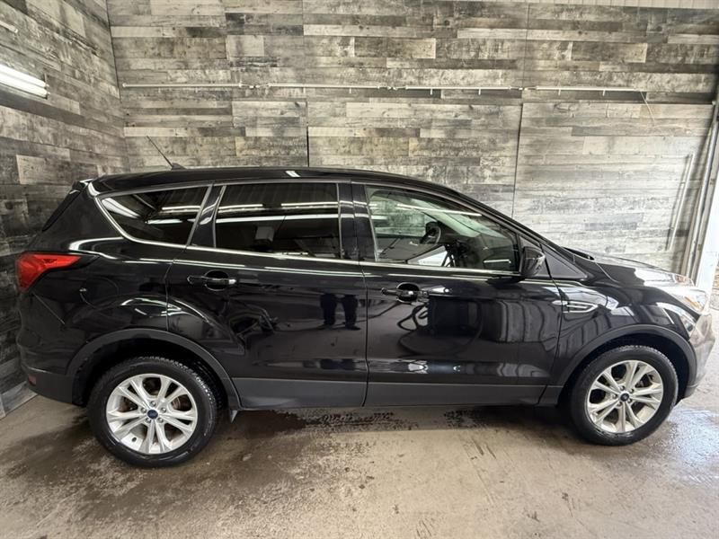 Ford Escape 2019 - Image 2