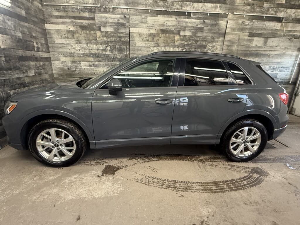 Audi Q3 2022 - Thumbnail 8