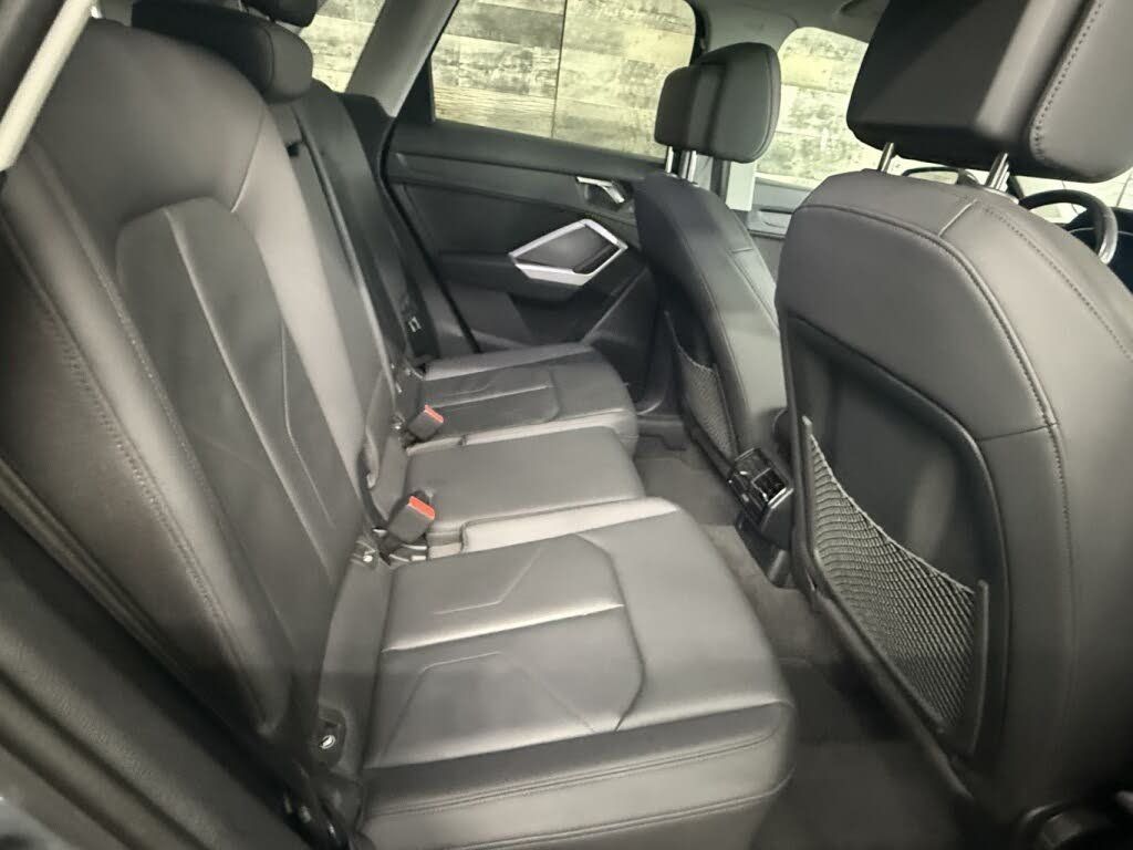 Audi Q3 2022 - Thumbnail 19