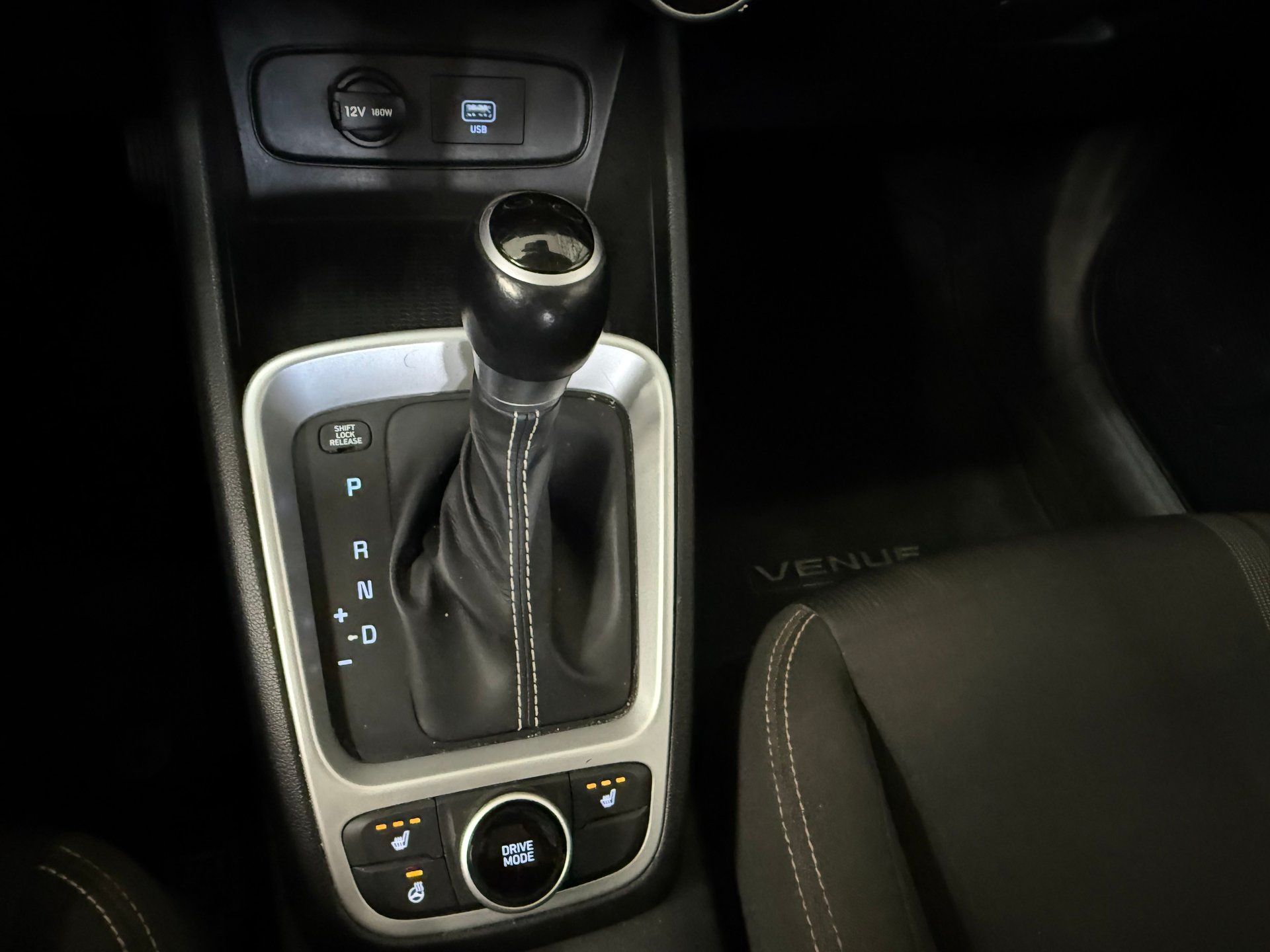 Hyundai Venue 2021 - Thumbnail 12