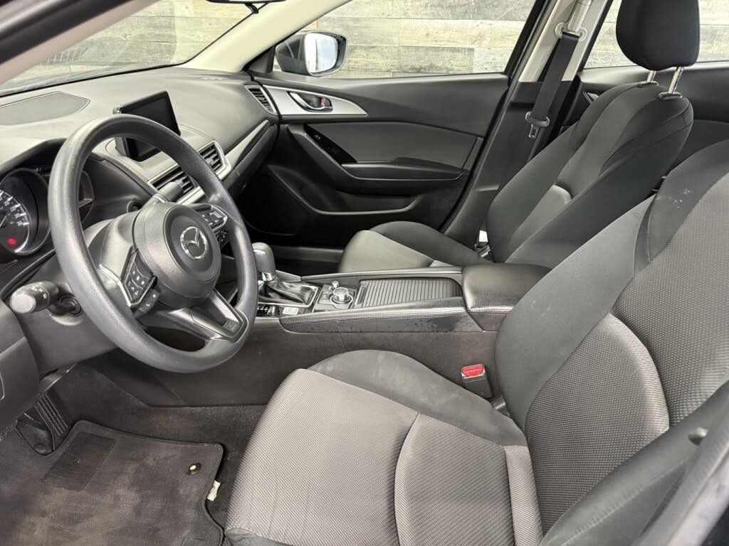Mazda Mazda3 2017 - Thumbnail 9