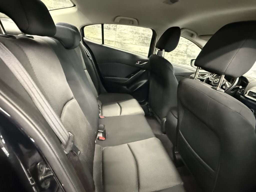 Mazda Mazda3 2017 - Thumbnail 16
