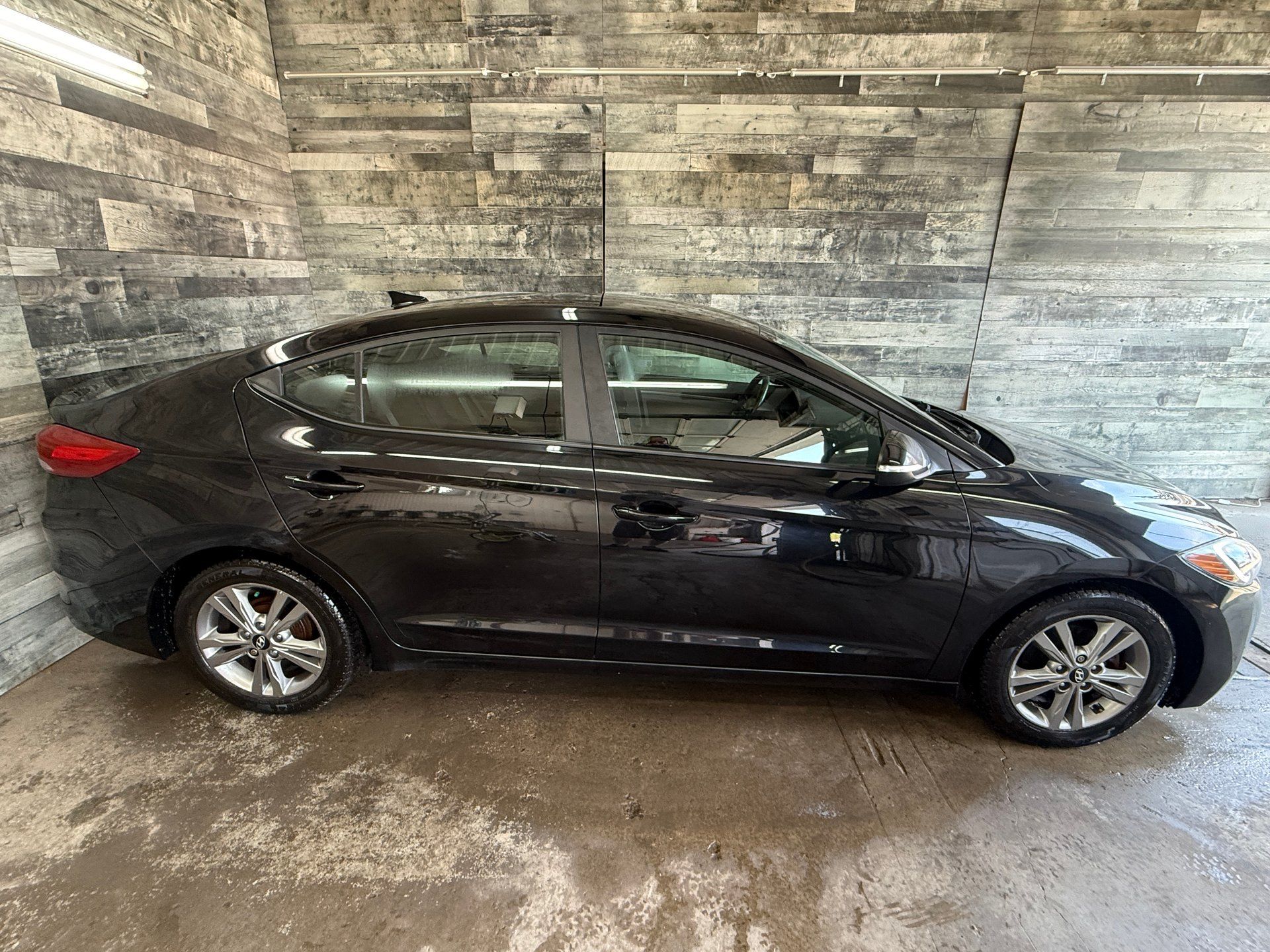 Hyundai Elantra 2017 - Thumbnail 6