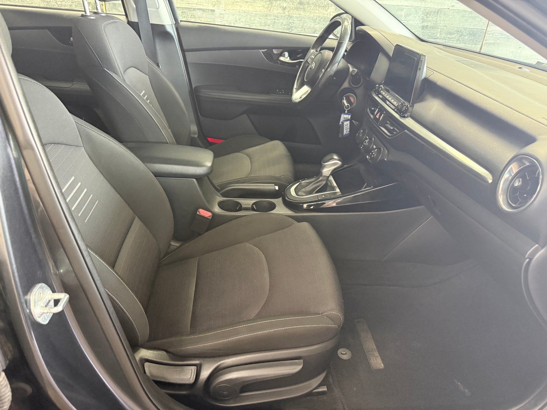 Kia Forte 2021 - Thumbnail 22
