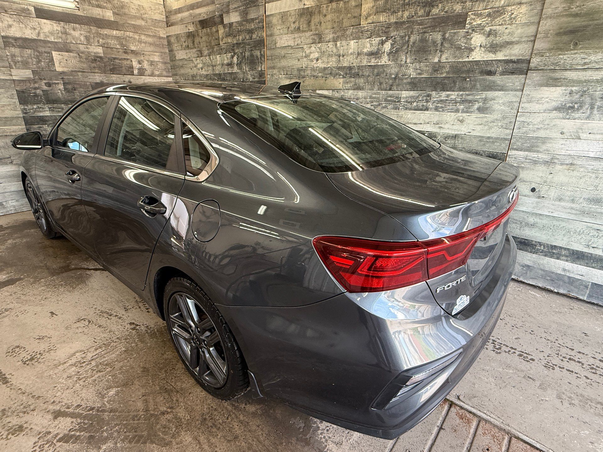 Kia Forte 2021 - Thumbnail 8