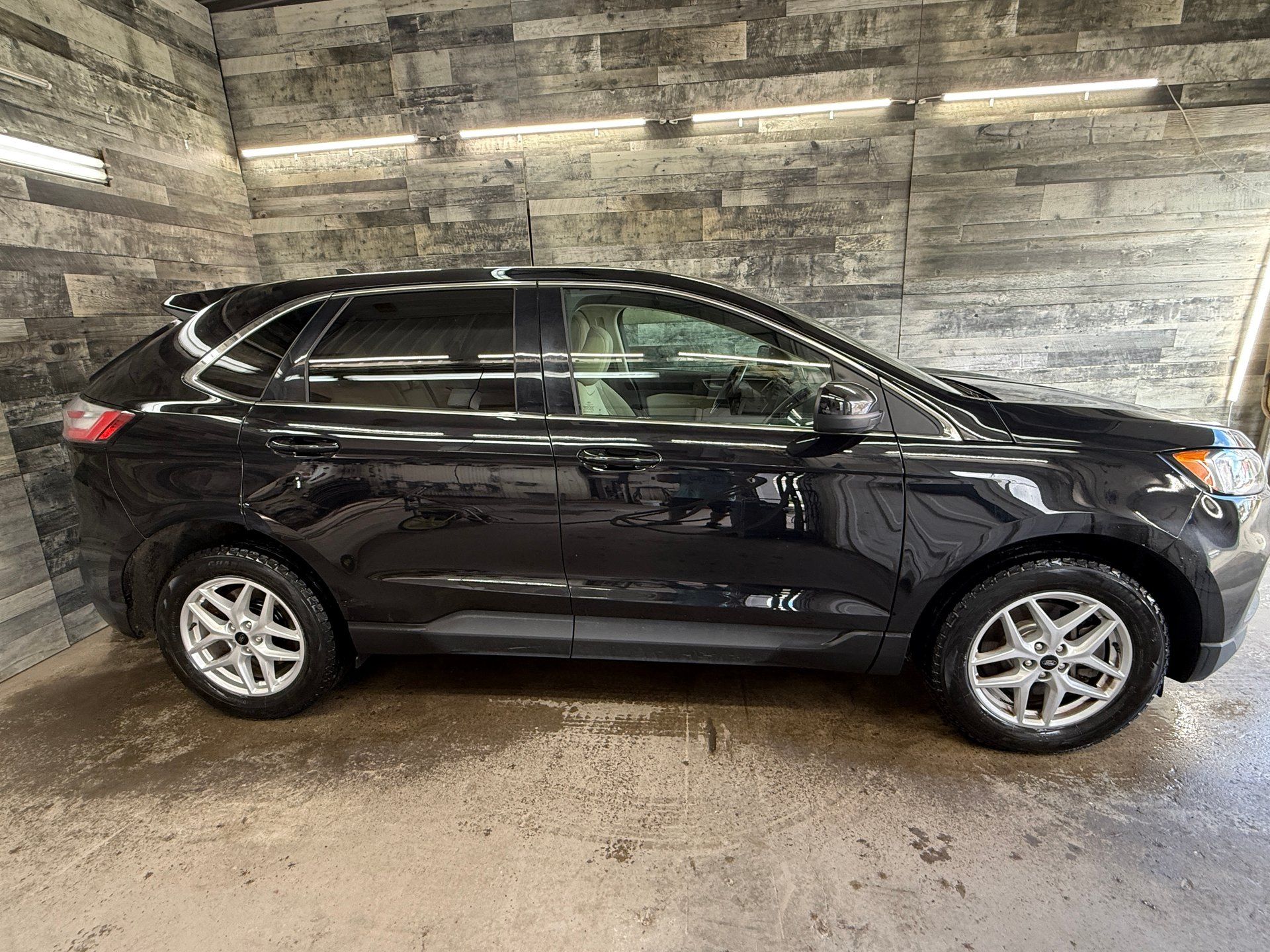 Ford Edge 2023 - Thumbnail 4