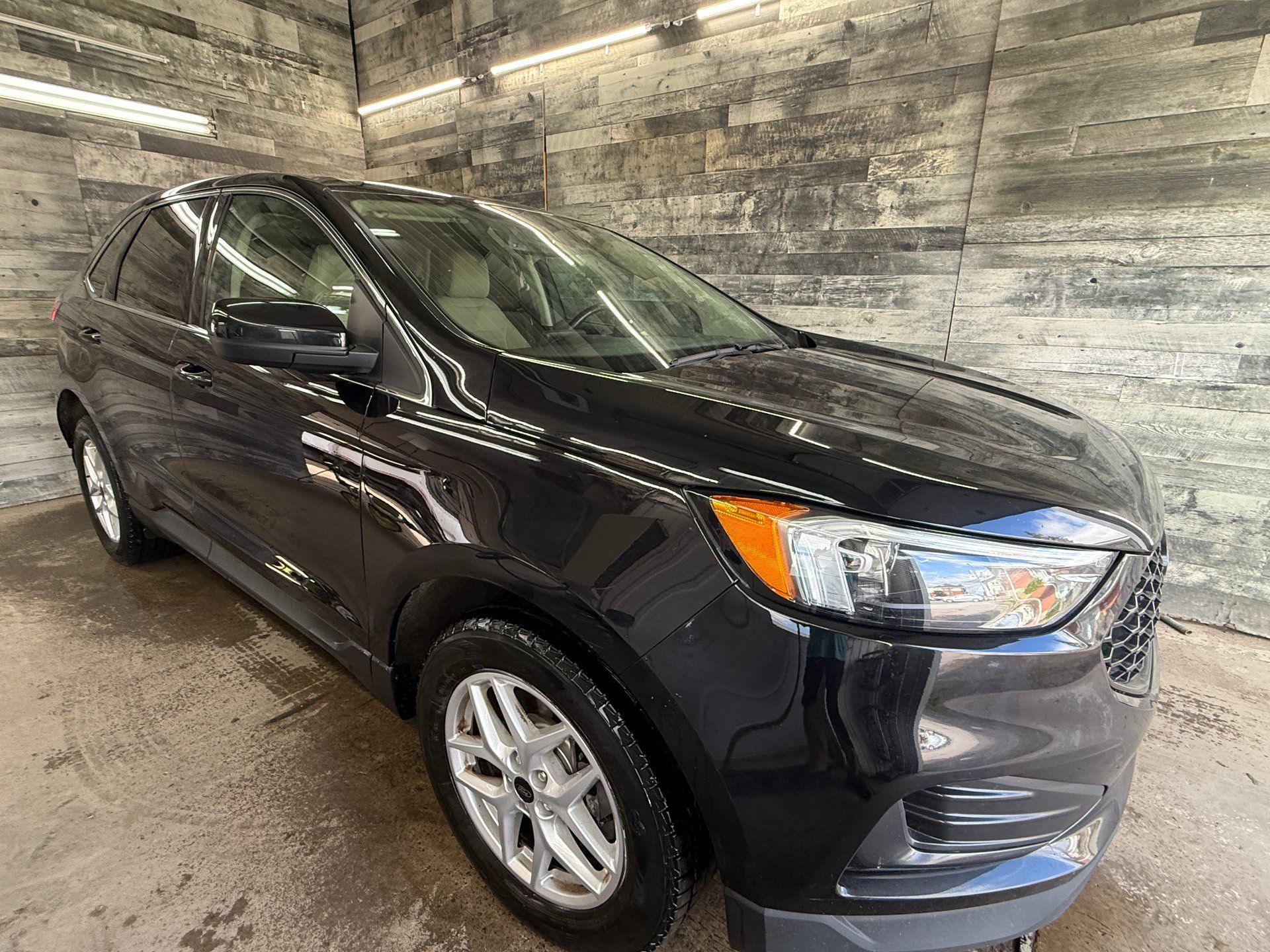Ford Edge 2023 - Thumbnail 1