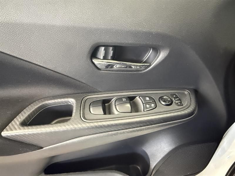Nissan Versa 2021 - Thumbnail 13