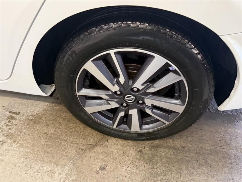 Nissan Versa 2021 - Thumbnail 17